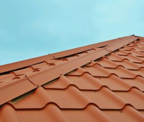 roof, house, building, house roof, architecture, construction, sky, roofing, repair, exterior, nature, rooftop, structure, brown house, brown construction